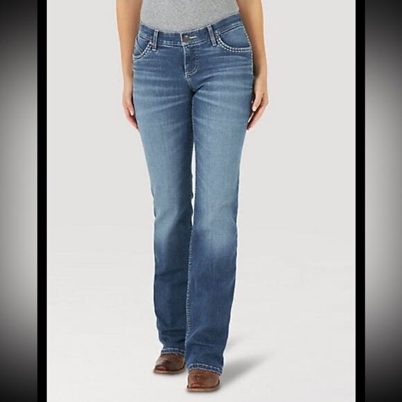 Wrangler Size‎ 3X36 Blue Shiloh Ultimate Riding Jeans - Picture 1 of 11